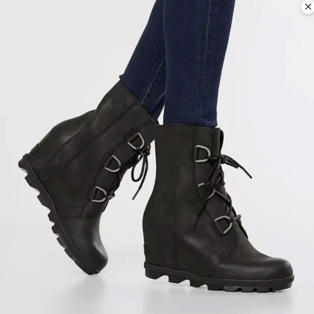 Sorel Joan of Arctic Wedge II Boots – Black Suede Lace-Up, Size 6.5